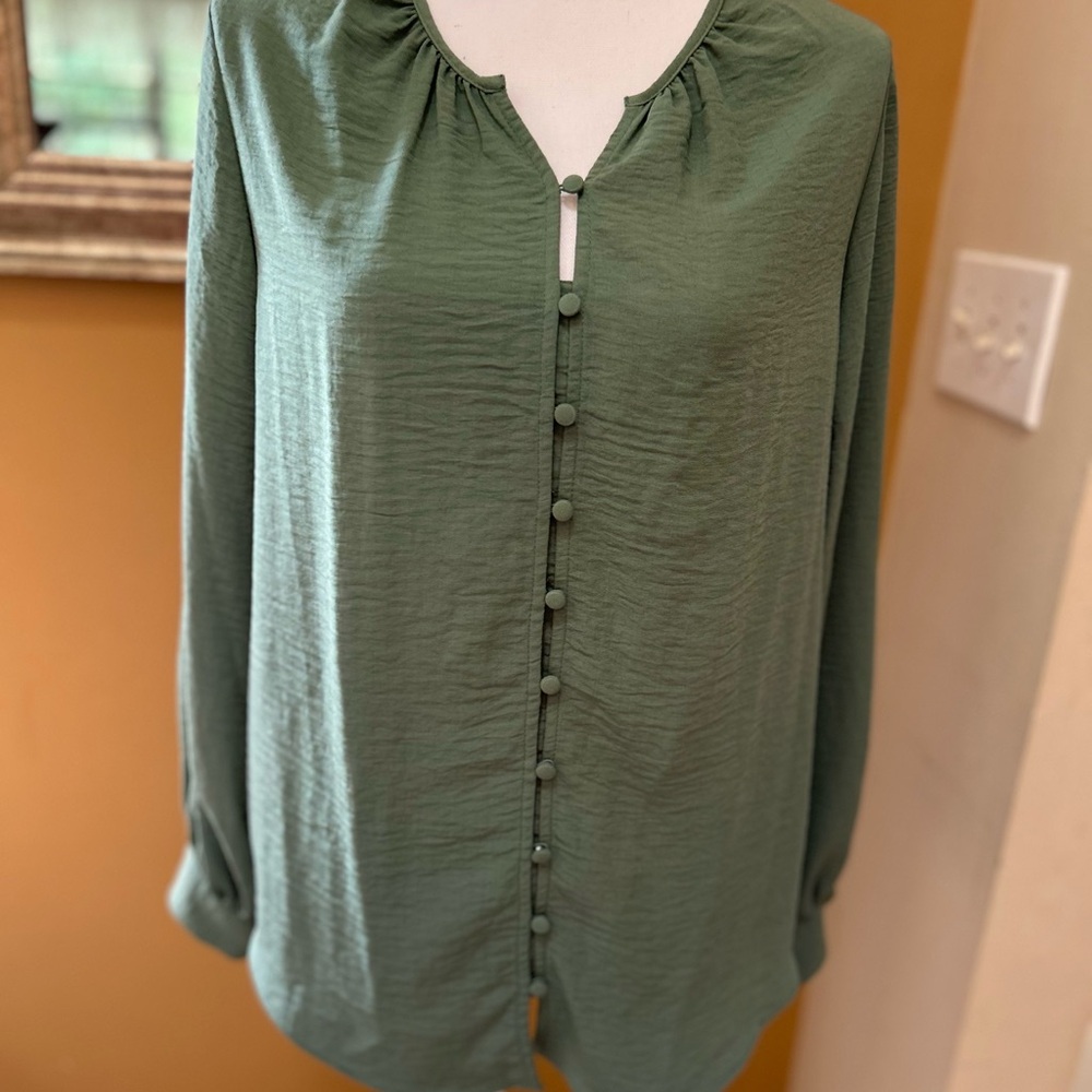 Nine West Olive Green Long Sleeve Button Front Blouse